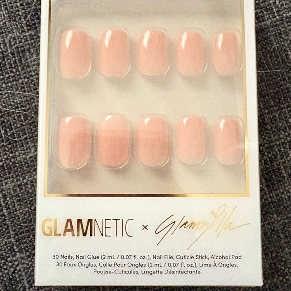 Glamnetic Other - Glamnetic Glamzilla “For the IT Girls”